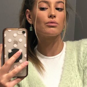 Meet your Posher, Genevieve